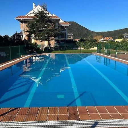 Playa De Berria -Apartamento Con Piscina Y Vistas Al Mar ซานโตญา ภายนอก รูปภาพ