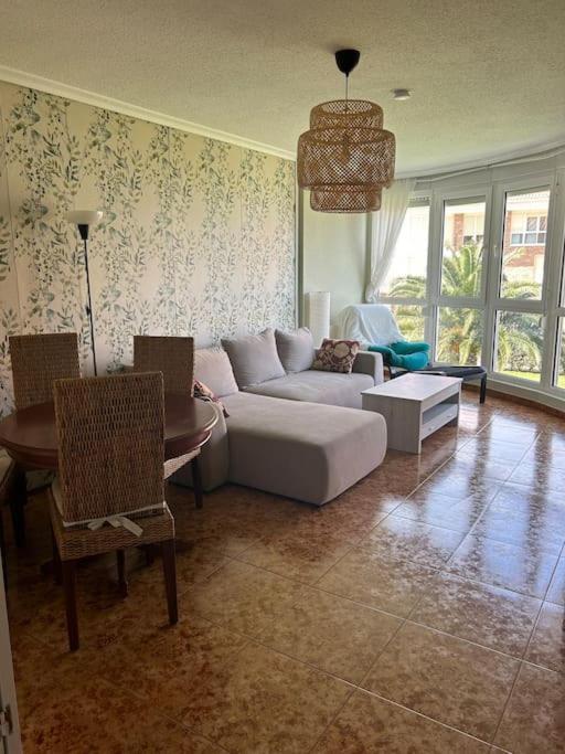 Playa De Berria -Apartamento Con Piscina Y Vistas Al Mar ซานโตญา ภายนอก รูปภาพ