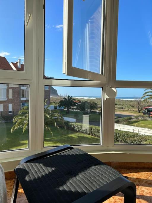 Playa De Berria -Apartamento Con Piscina Y Vistas Al Mar ซานโตญา ภายนอก รูปภาพ